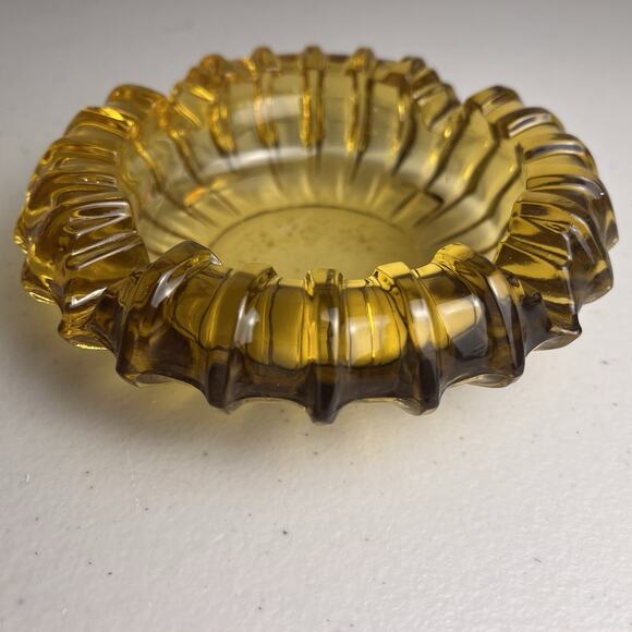 Vintage Heavy Amber Glass Ashtray 4.5 Inch Retro Mid Century Thick Smoking Dish - Picture 10 of 14
